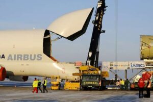 Jasa Cargo Udara Tercepat di Cargo Murah Soekarno Hatta