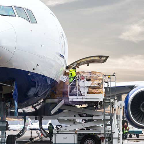 Cargo Murah Soekarno Hatta: Jasa Cargo via Udara di Indonesia