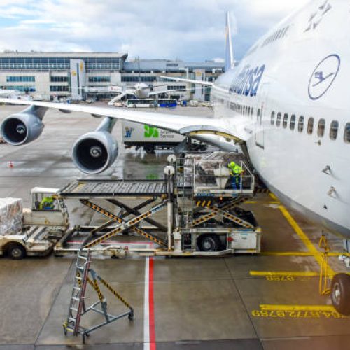 Kirim Barang via Udara? Hubungi Cargo Murah Soekarno Hatta